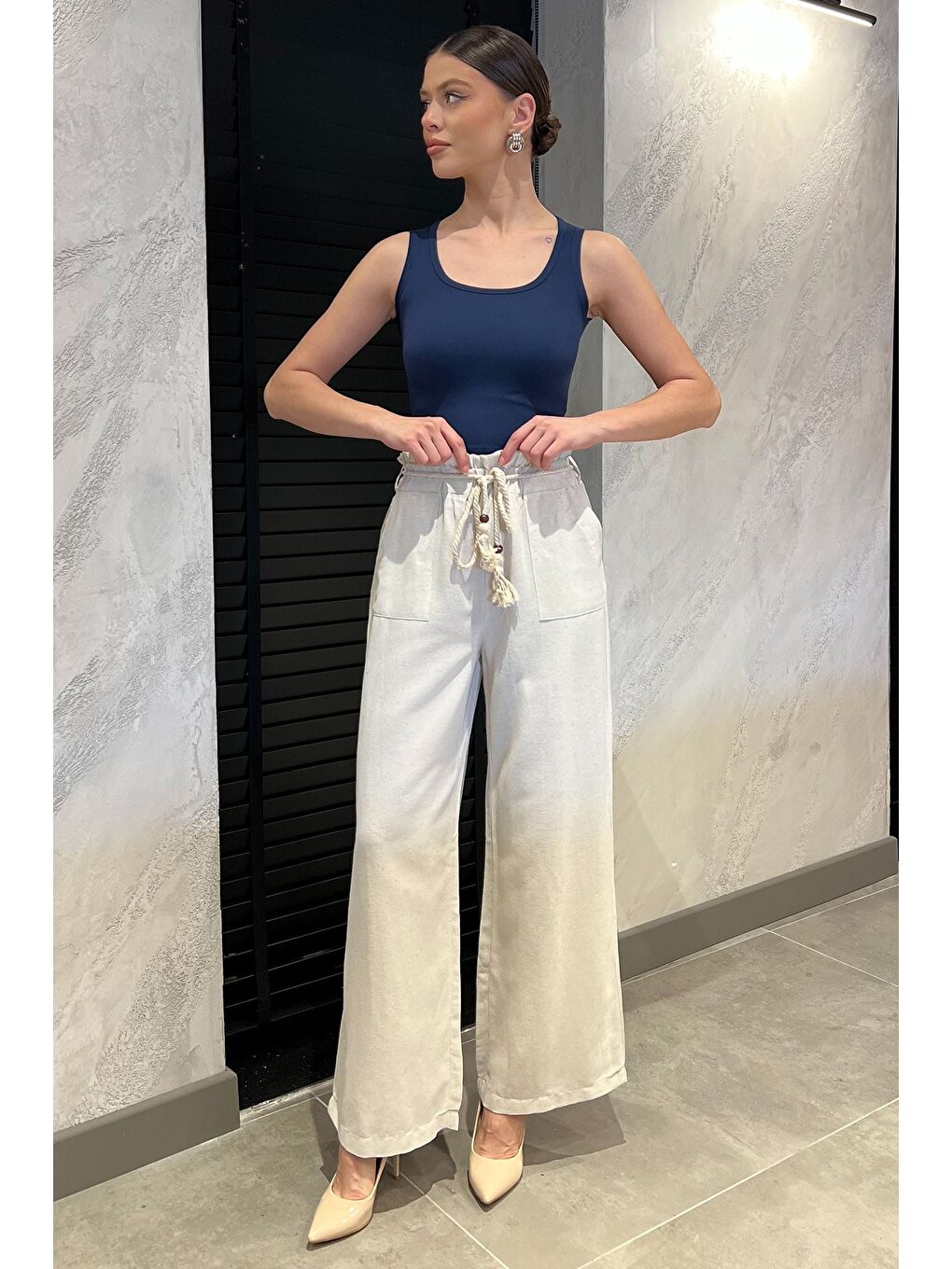 Bej Kadın Yüksek Bel Hasır Kemer Detaylı Palazzo Keten Pantolon-1