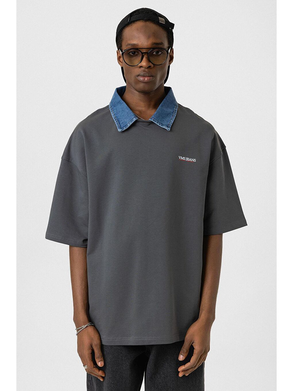 Gri Polo Yaka Yazı Detaylı Oversize Tişört Füme-2