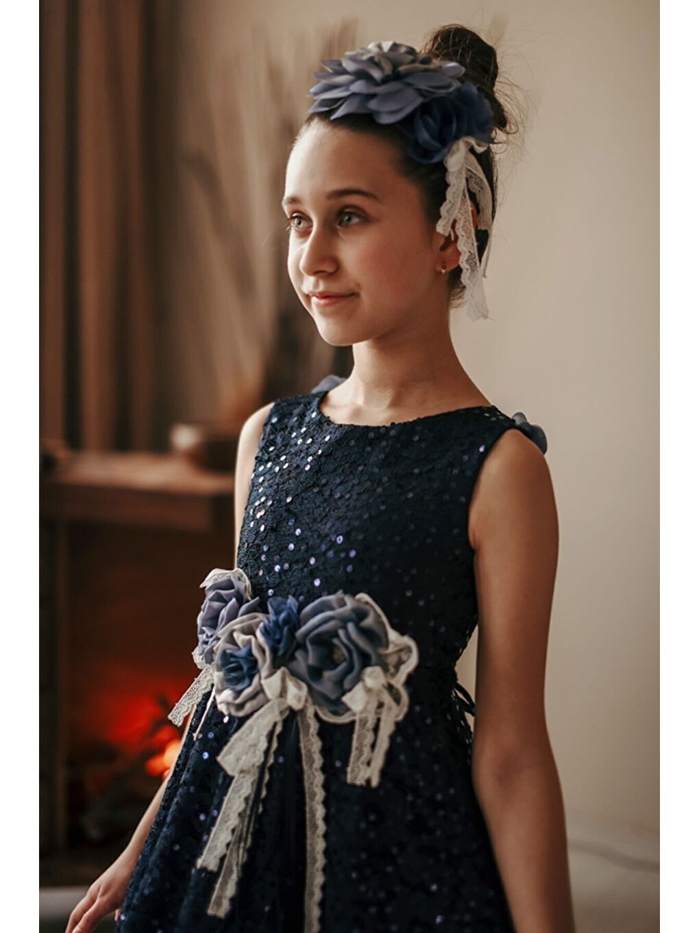 Lacivert Özel Tasarım Kız Çocuk Elbise, Sırtı Çiçek Detaylı, Taçlı Doğum Günü Elbisesi_M2032-3