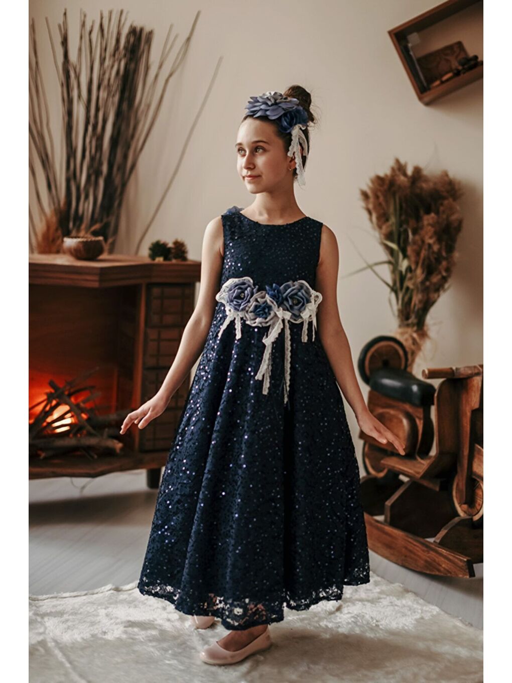 Lacivert Özel Tasarım Kız Çocuk Elbise, Sırtı Çiçek Detaylı, Taçlı Doğum Günü Elbisesi_M2032-5