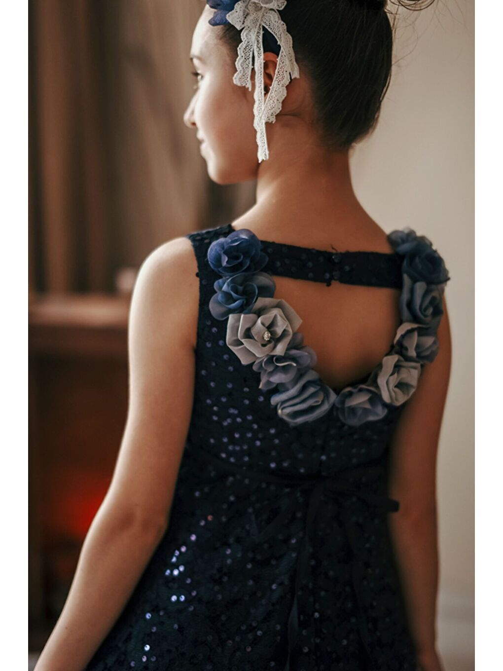 Lacivert Özel Tasarım Kız Çocuk Elbise, Sırtı Çiçek Detaylı, Taçlı Doğum Günü Elbisesi_M2032-6