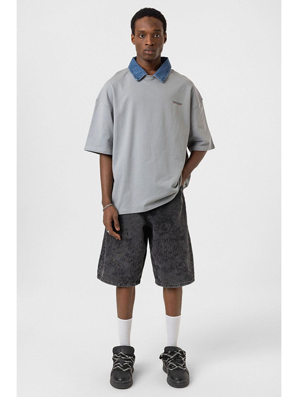 Polo Yaka Yazı Detaylı Oversize Tişört Gri