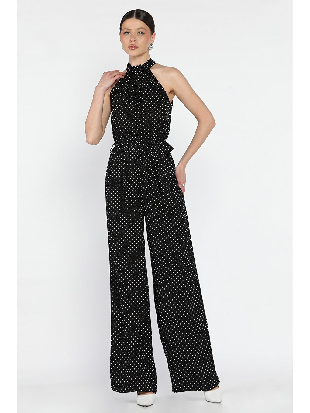 Siyah Kadın Bel Lastikli Kuşak Detaylı Puantiyeli Tulum