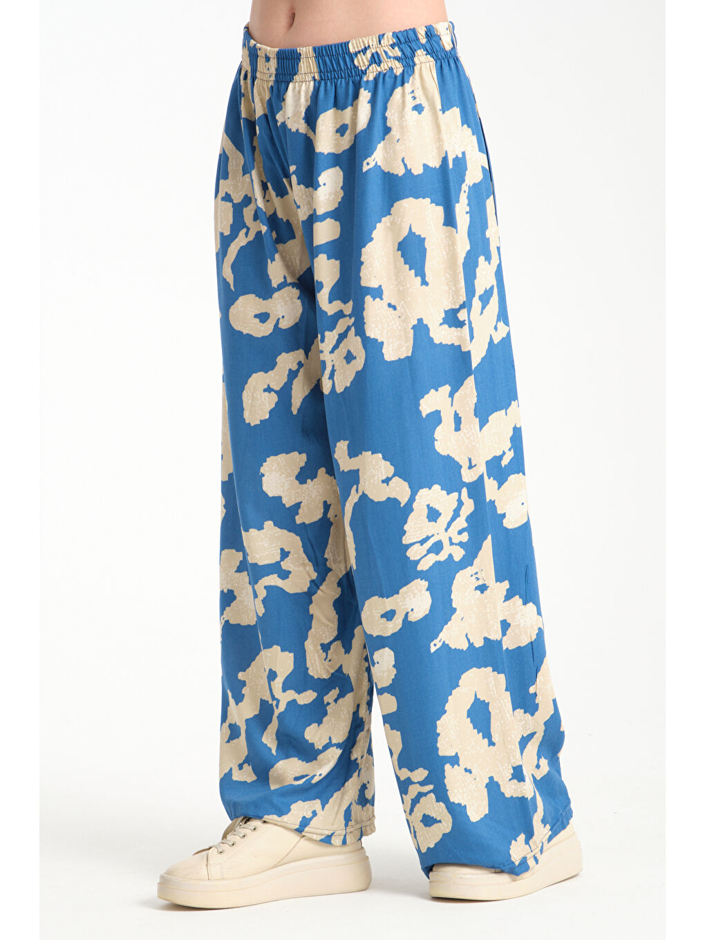 Mavi Kadın Desenli Dökümlü Viskon Pantolon 1074-2