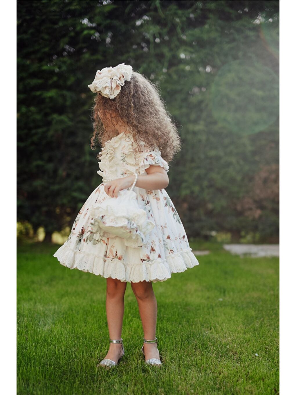 Bej Özel Tasarım Kız Çocuk Kısa Elbise, Taçlı, Çiçek Detaylı Vintage Kız Çocuk Abiye Elbise_T1622-2