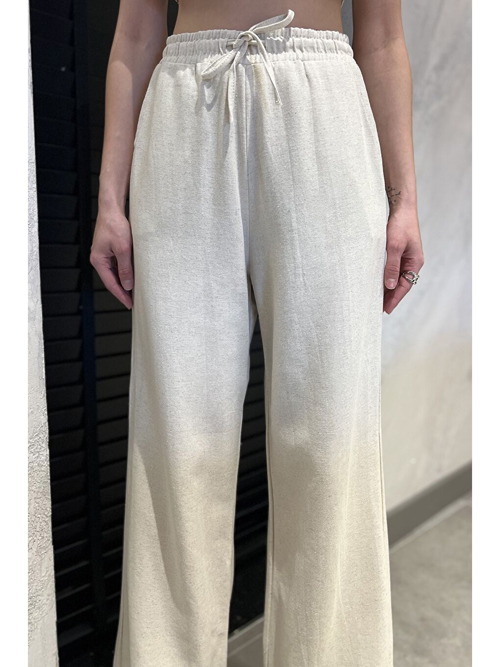 Bej Kadın Yüksek Bel Bağlamalı Bol Paça Keten Pantolon-3