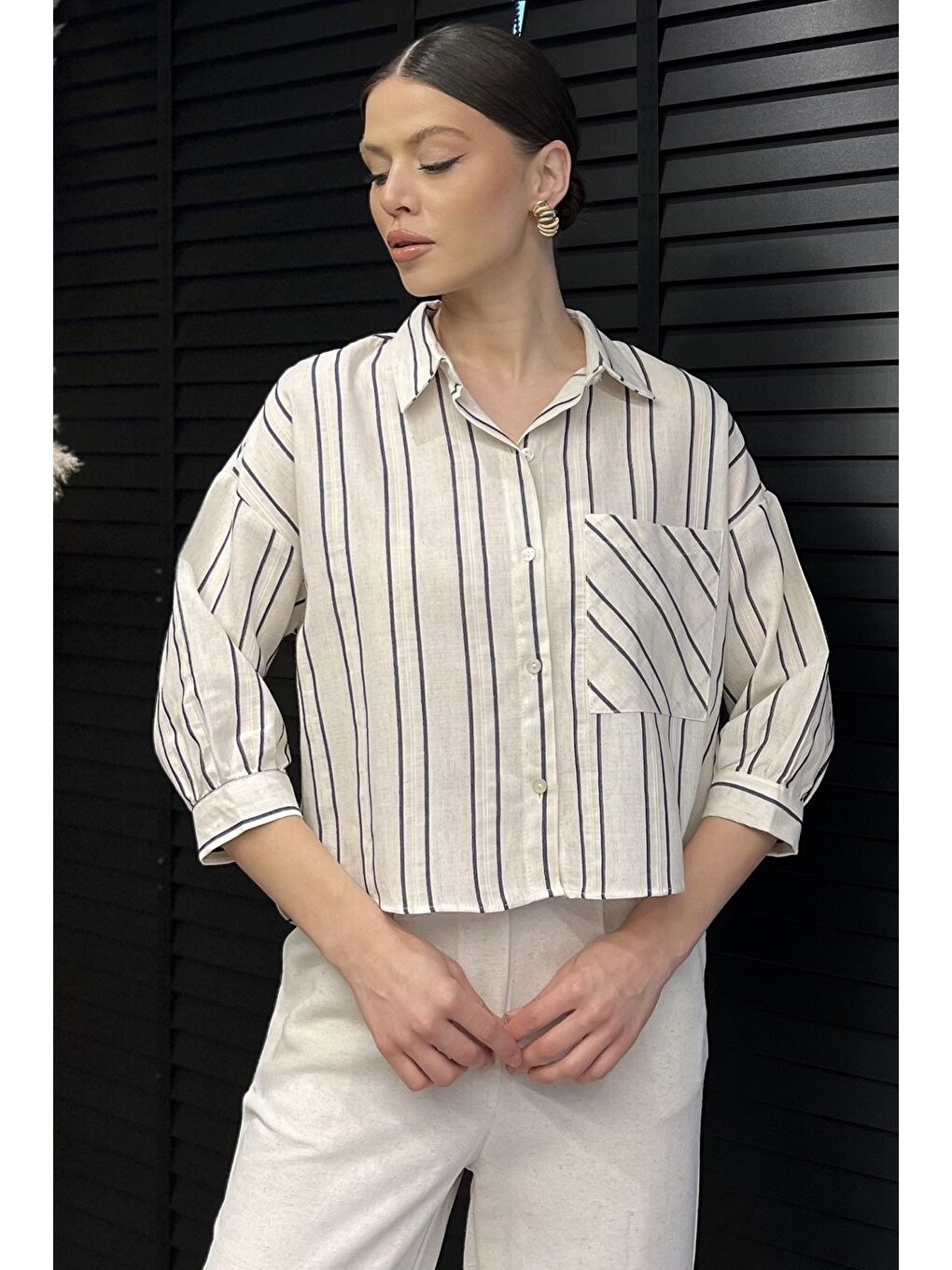 Ekru Çizgili Cepli Kadın Keten Gömlek-1