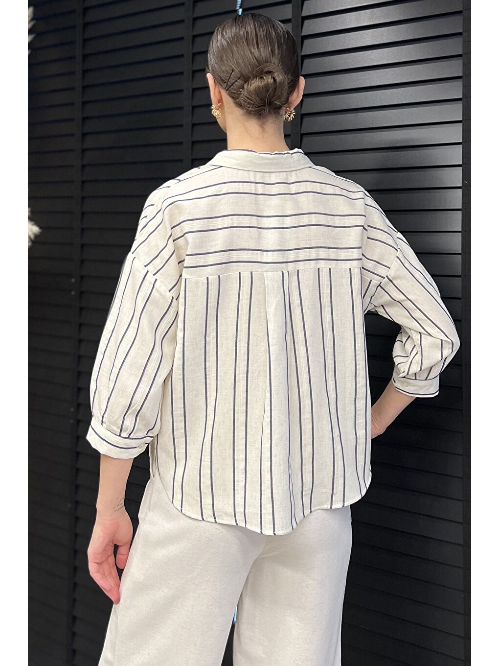 Ekru Çizgili Cepli Kadın Keten Gömlek-2
