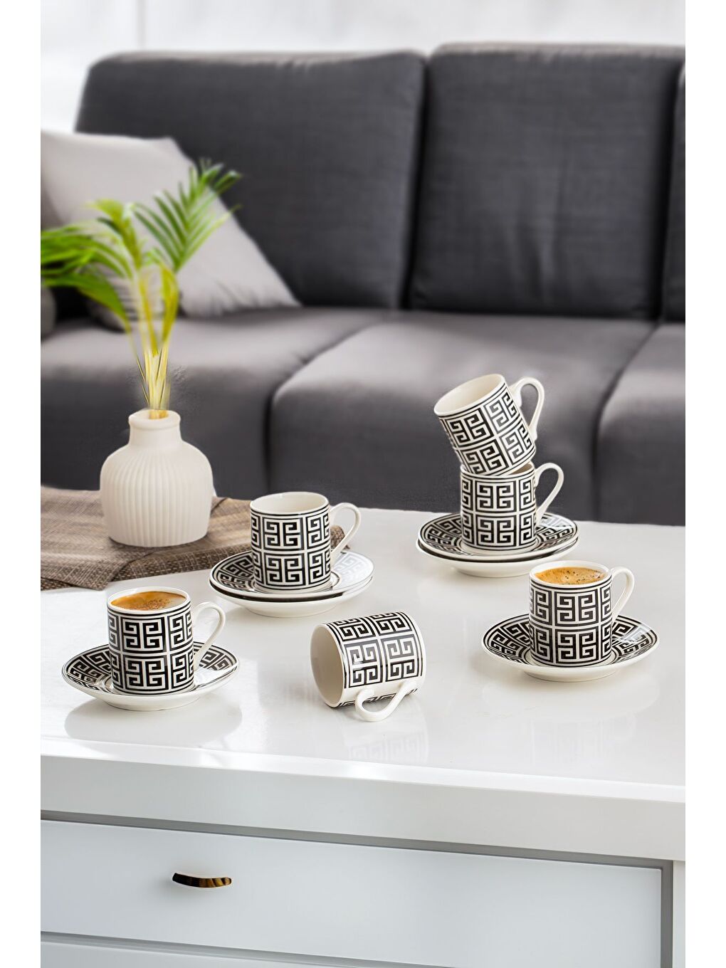 Siyah Yx01 Desenli 6 Kişilik Porselen Fincan Takımı 90c-1