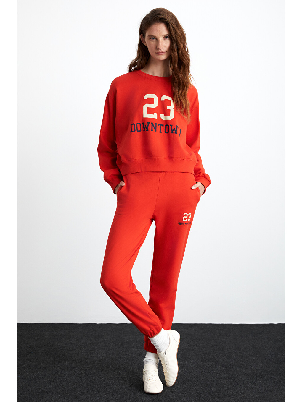 Jennıe Kadın Yumuşacık Organik Pamuklu Kumaş Lastikli Paçalı Regular Fit Kırmızı Eşofman Altı-1