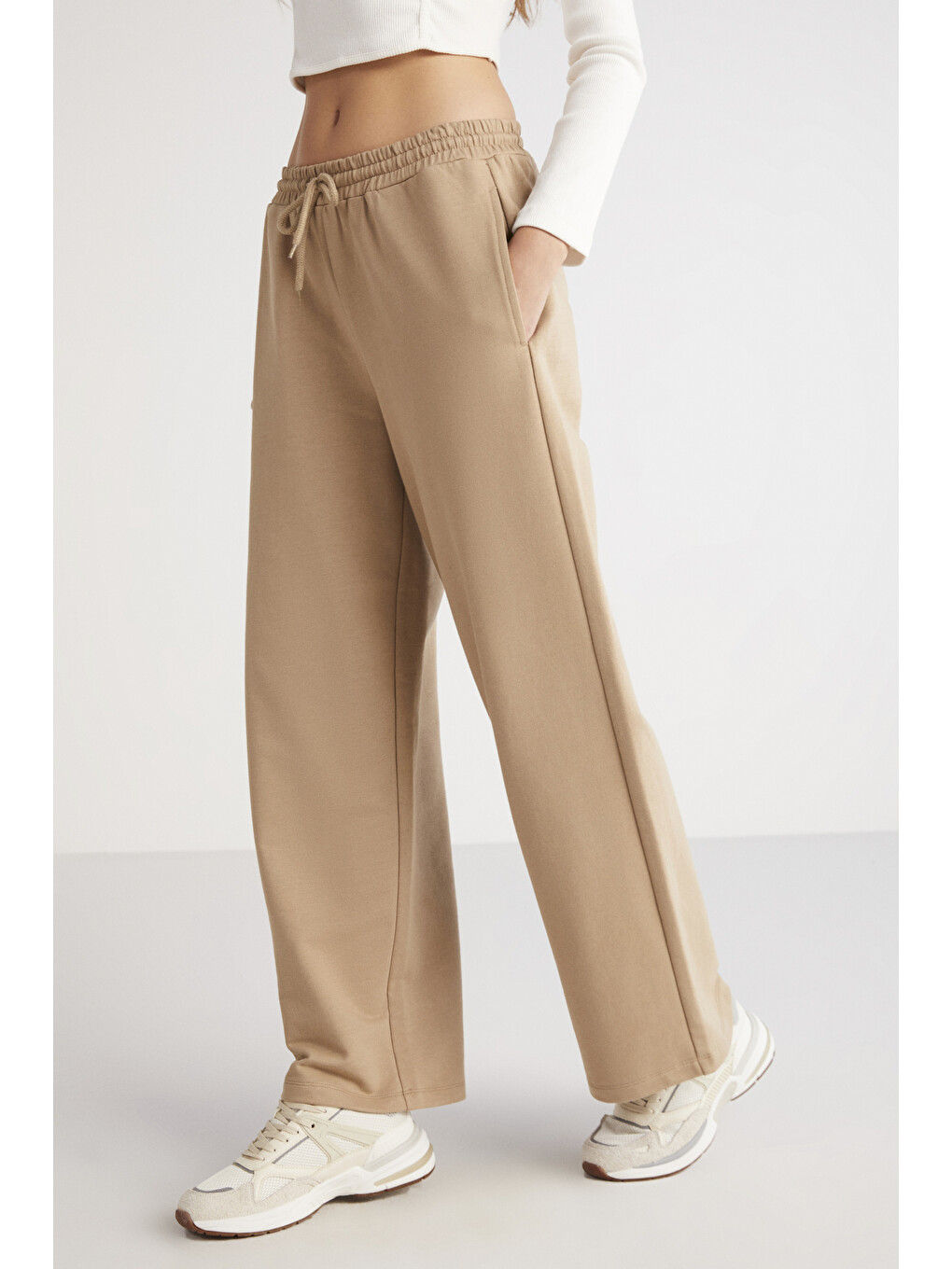 Loreleı Kadın Oversize Fit Bol Kesim Içi Polarsız Beli Lastikli Flare Bej Eşofman Altı-2