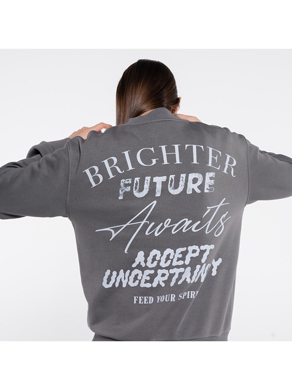 Kadın Koyu Gri Bisiklet Yaka Ekstra Oversize Sweatshirt - 3 İplik-1