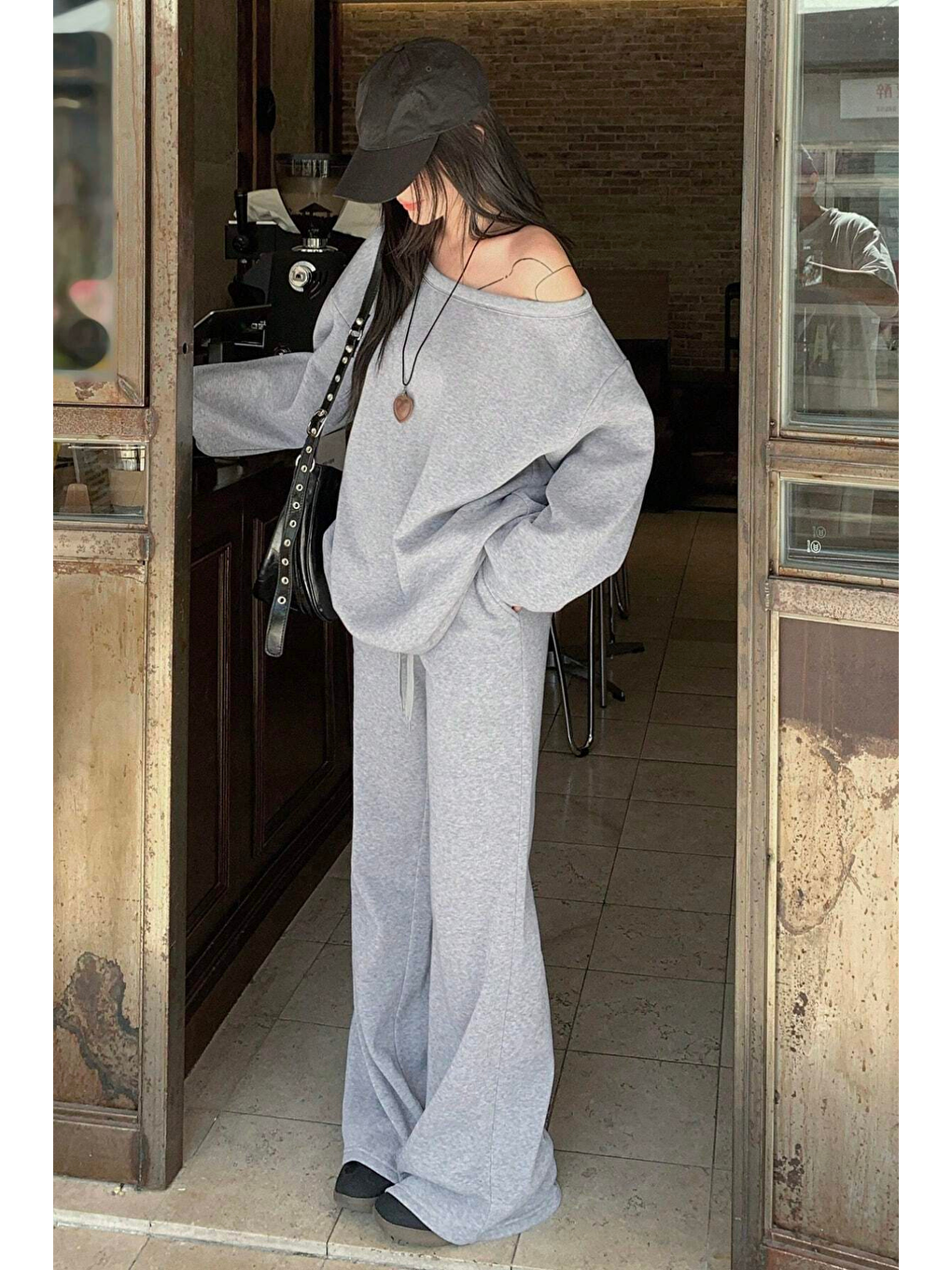 Kadın Gri Düşük Omuz Yumuşak Basic Sweat Eşofman Takımı