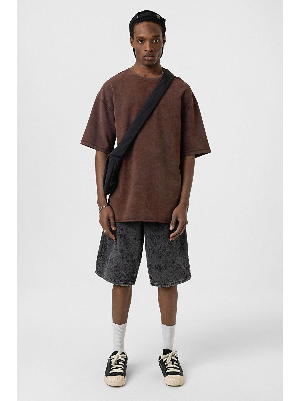 Kahverengi Yıkamalı Basic Oversize Tişört Kahve