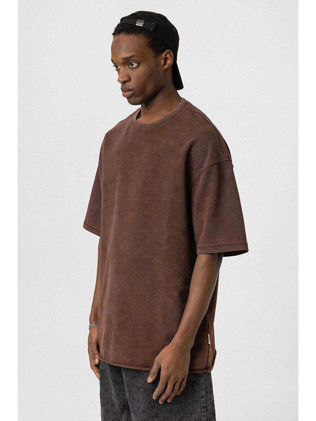 Kahverengi Yıkamalı Basic Oversize Tişört Kahve-3