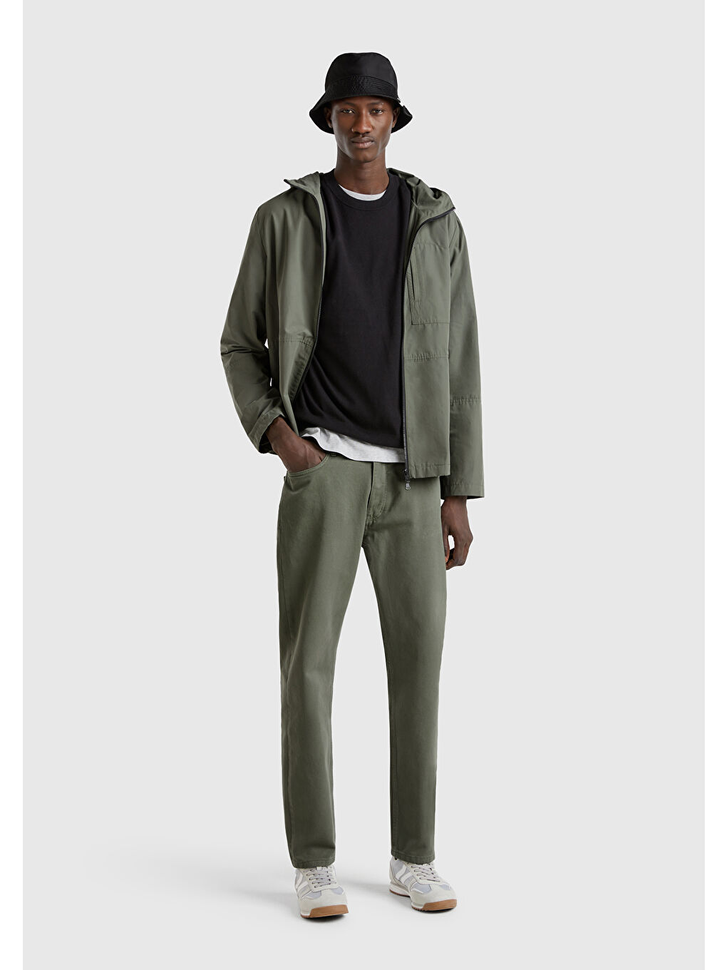 Soluk Yeşil %100 Pamuk Beli Logo Etiketli 5 Cepli Straight Fit Erkek Pantolon-4