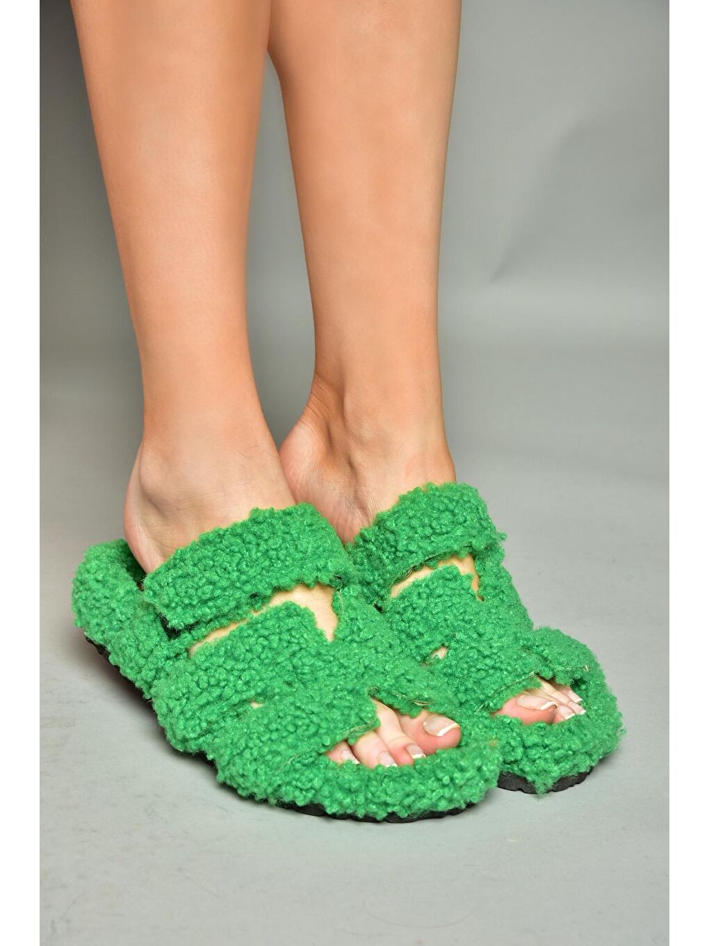 R8245272 Yeşil Kadın Terlik