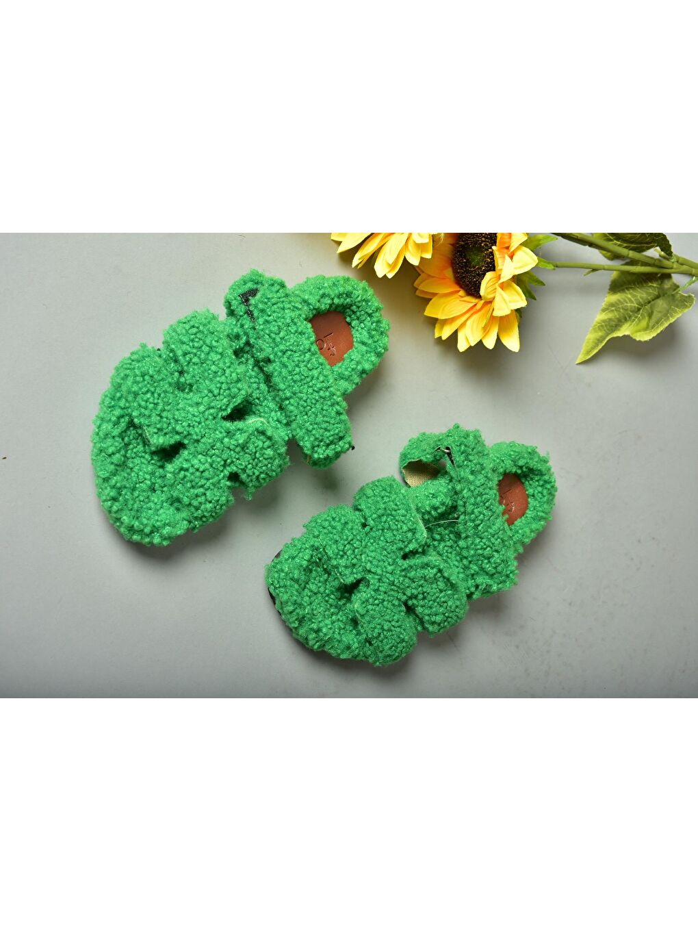 R8245272 Yeşil Kadın Terlik-2