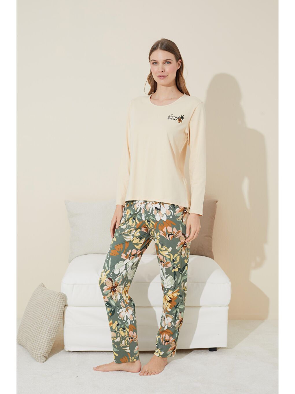 Ekru Krem Nakışlı Pamuklu Örme Pijama Takım 24240108-1