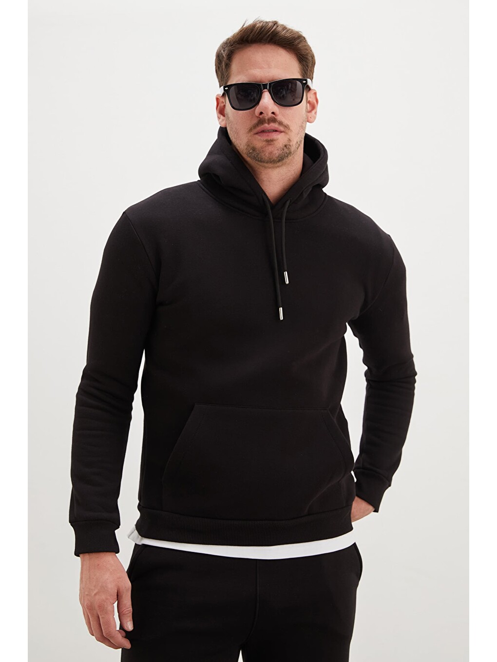 Siyah 3 İplik Basic Kapüşonlu Kanguru Cepli Sweatshirt-1