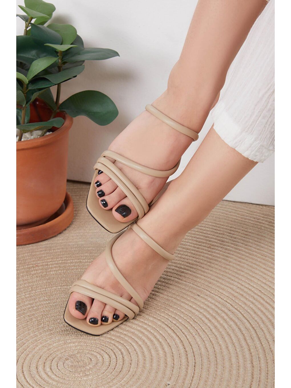 Bej Kadın Vizon Topuklu Terlik - 24796