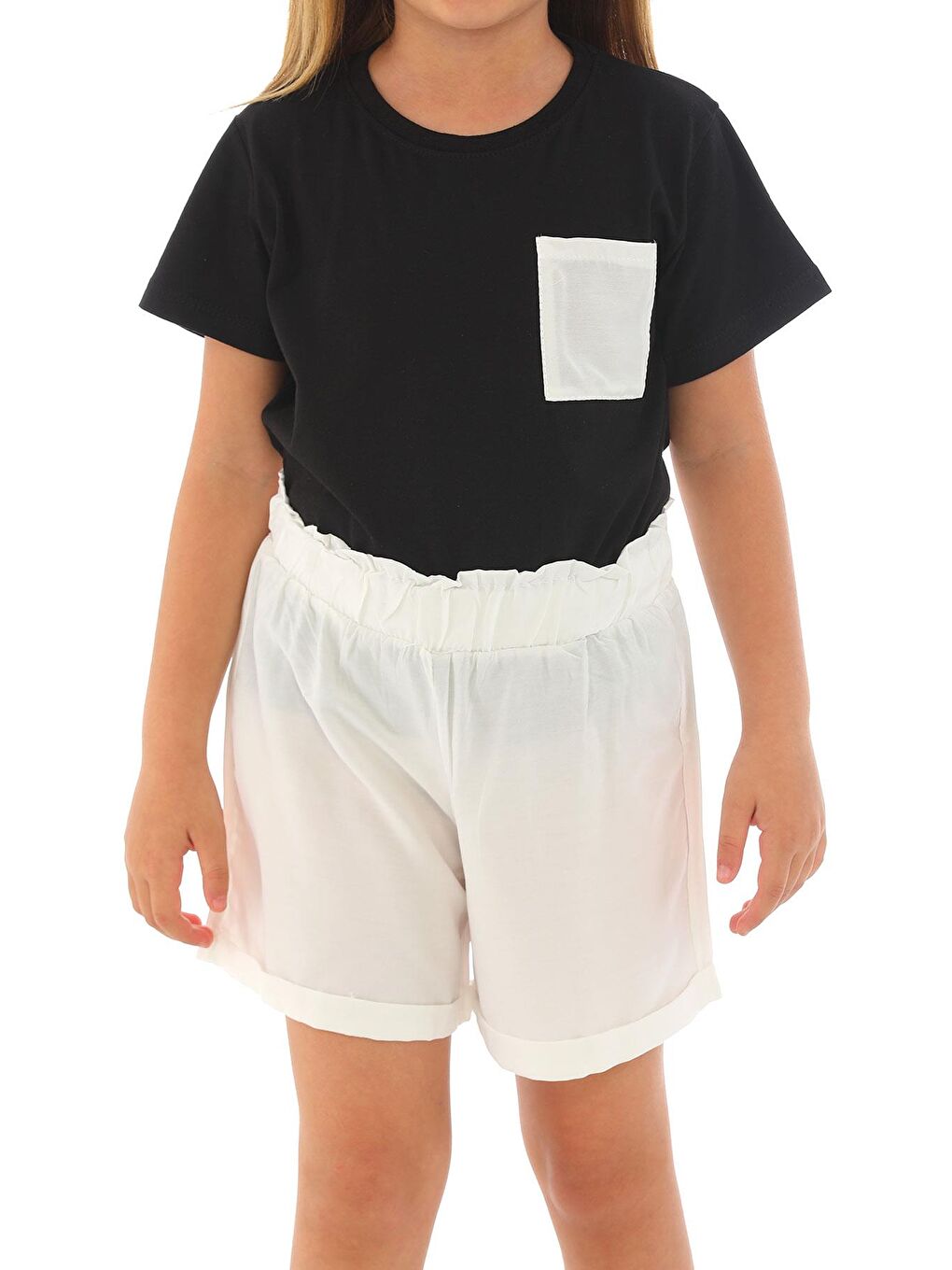 Kısa Kol Ön Cep Detaylı Siyah Beyaz Renk Kız Çocuk Şortlu Takım-1
