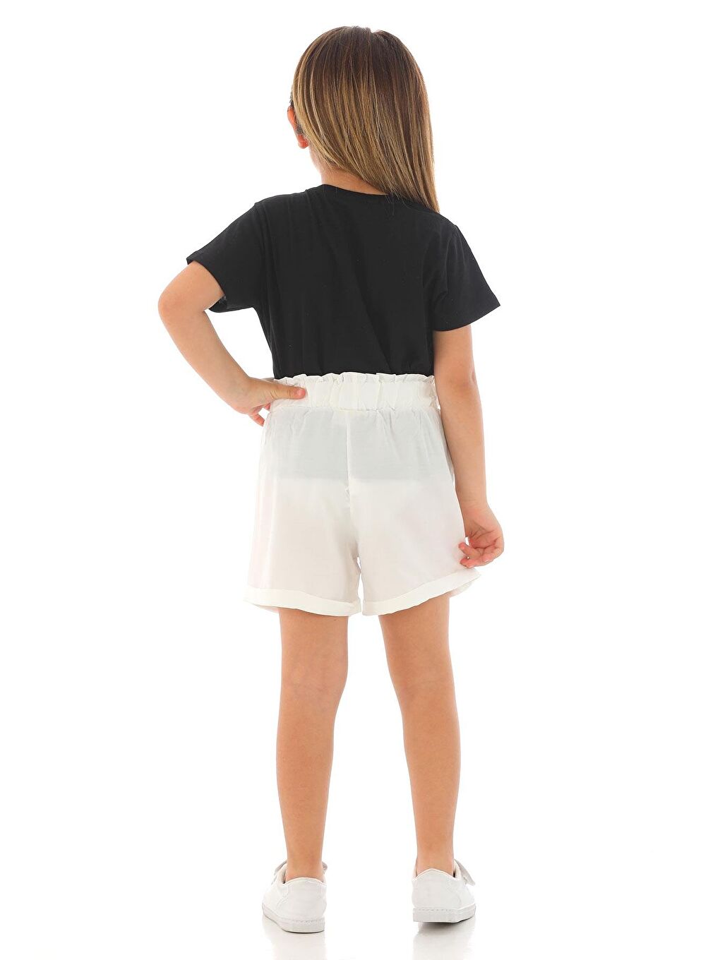 Kısa Kol Ön Cep Detaylı Siyah Beyaz Renk Kız Çocuk Şortlu Takım-3