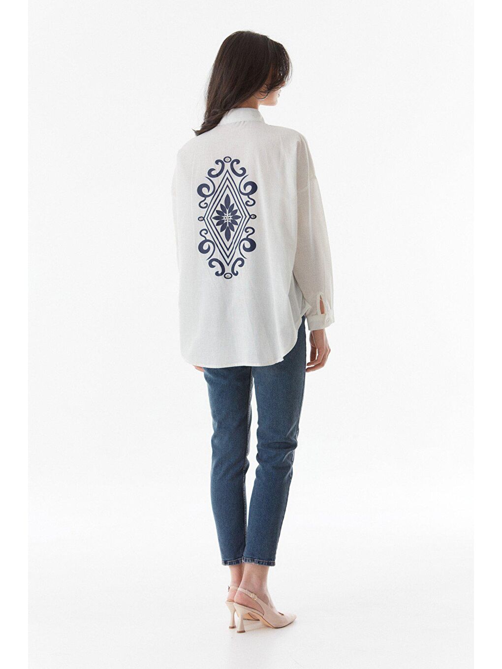 Ekru Arkası Baskılı Taşlı Salaş Gömlek-3