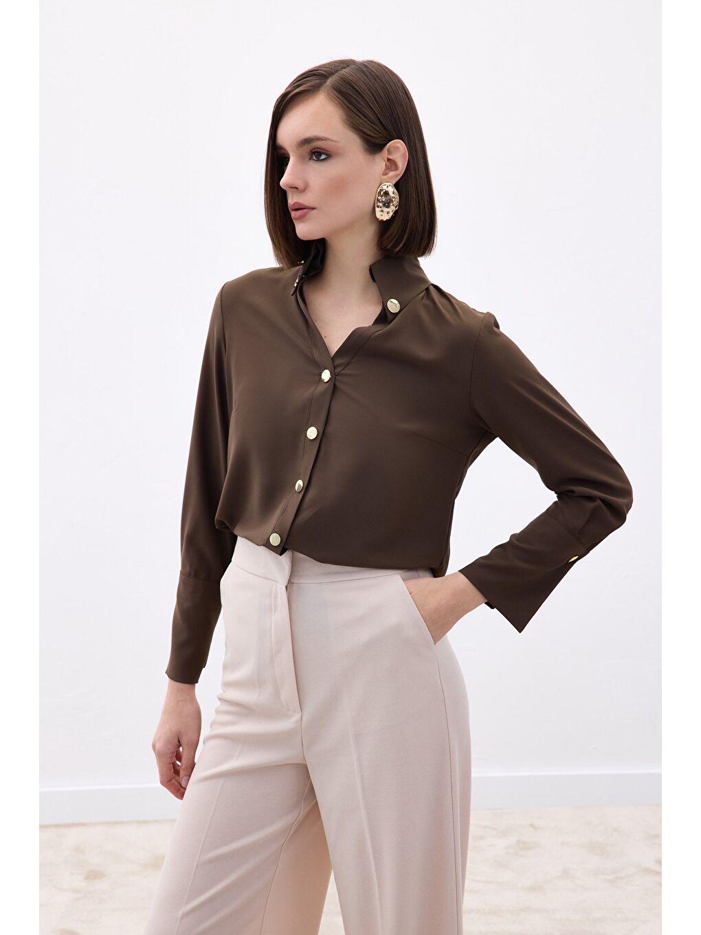 Kahverengi Çıt Çıt Detaylı Gömlek - Kahve-2