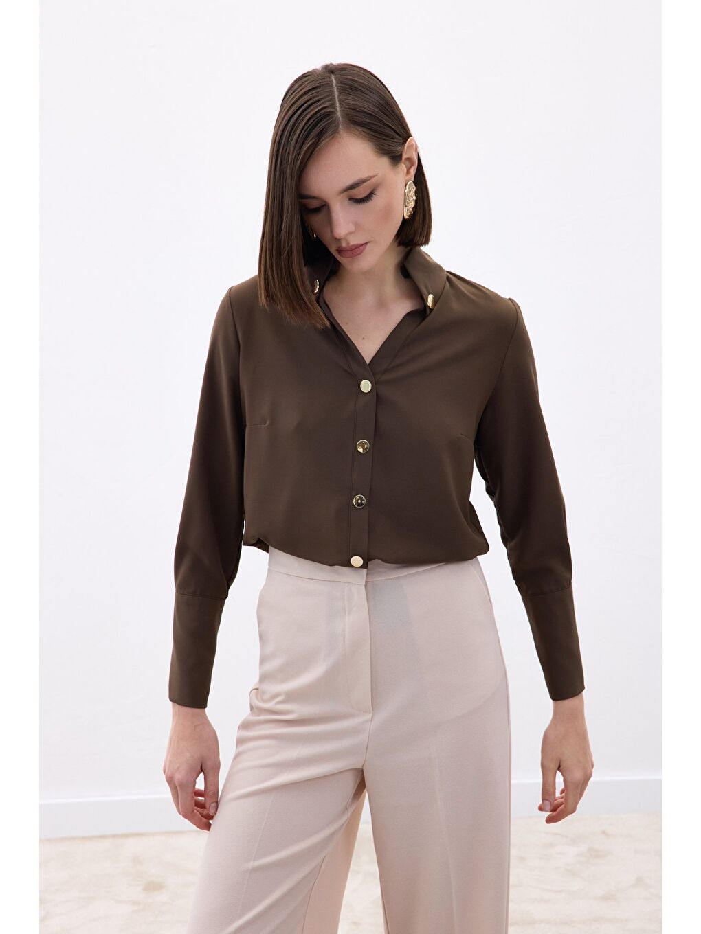 Kahverengi Çıt Çıt Detaylı Gömlek - Kahve-3