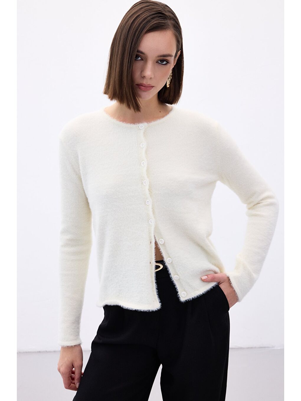 Düğmeli Sakallı Hırka - Ekru-4