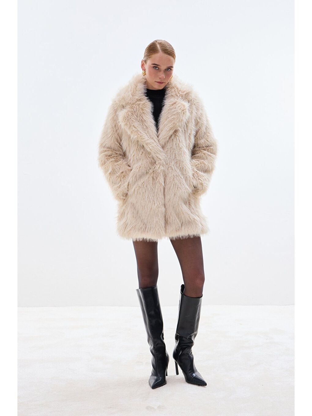 Çıt Çıt Detaylı Kürk - Bej-1