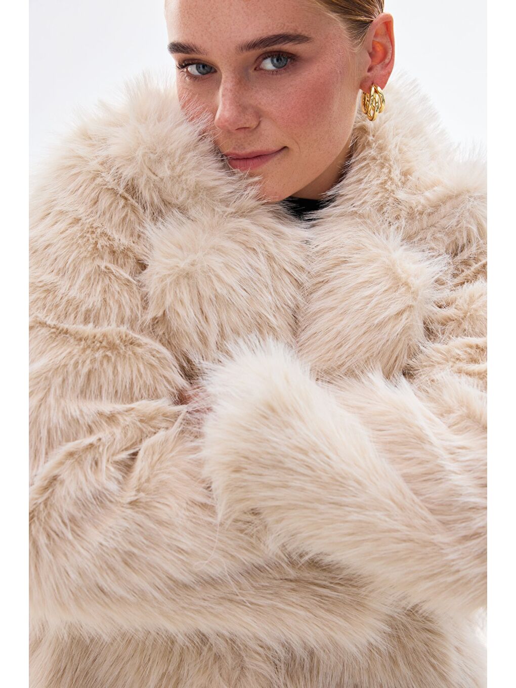 Çıt Çıt Detaylı Kürk - Bej-5