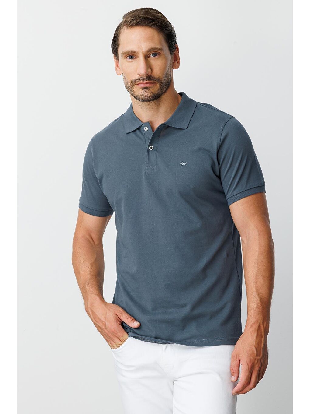 Koyu Gri Modern Fit Dar Kalıp Polo Yaka Düz Kısa Kollu %100 Pamuk Tişört
