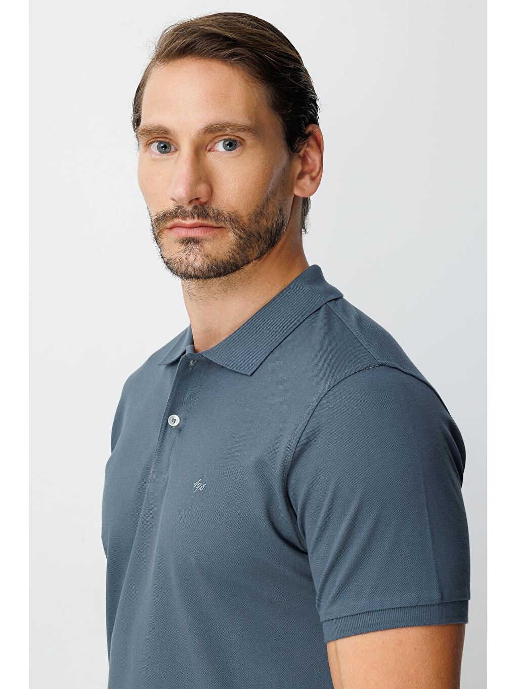 Koyu Gri Modern Fit Dar Kalıp Polo Yaka Düz Kısa Kollu %100 Pamuk Tişört-3
