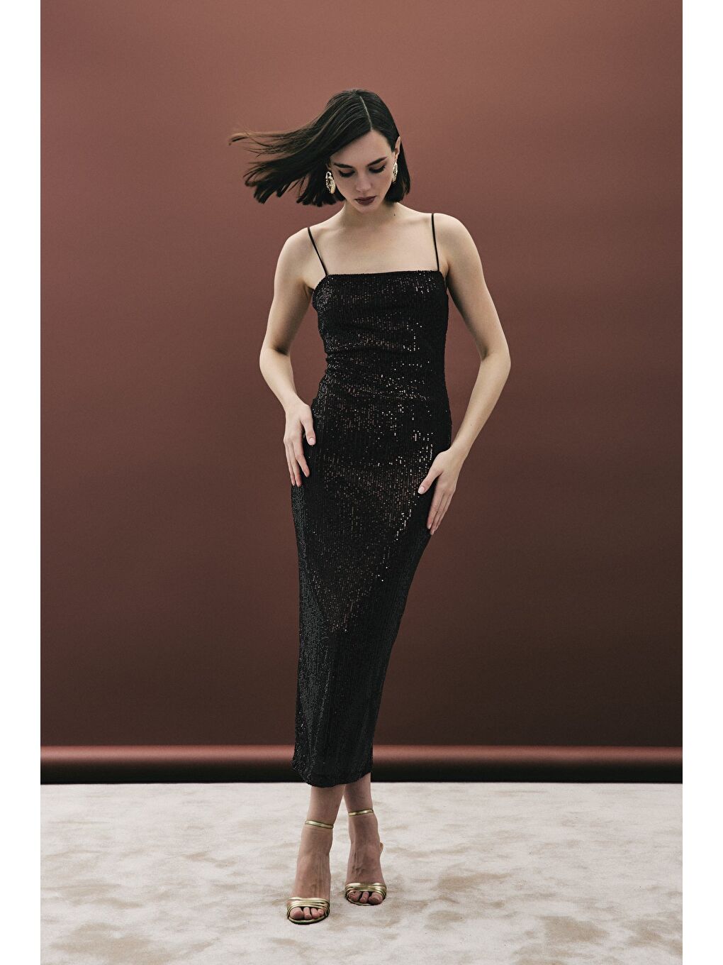 Kahverengi Askılı Uzun Payet Elbise - Kahve-2