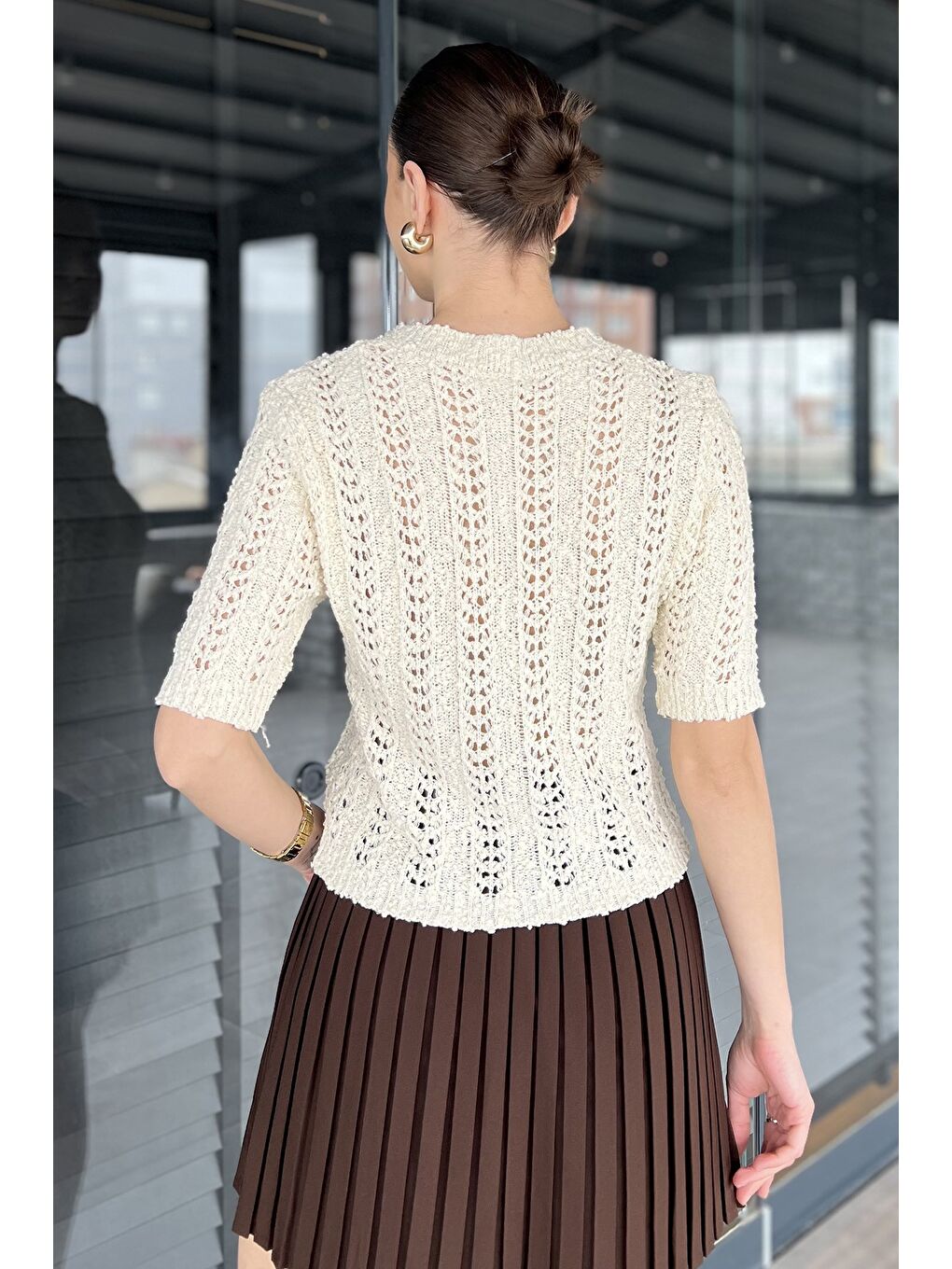 Ekru Kadın Bisiklet Yaka Ajurlu Mevsimlik Triko Bluz-2