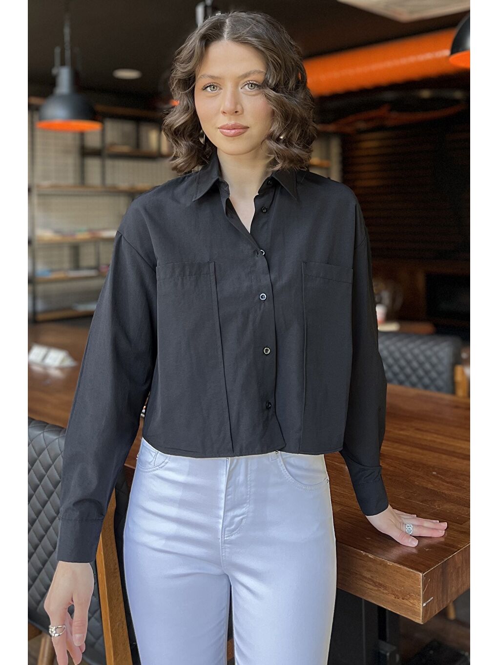 Siyah Kadın Volanlı İçlik Kombinli Gömlek-1