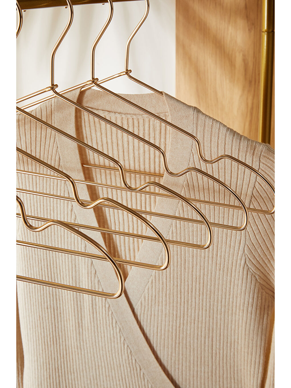 Sarı 6'lı Altın Renk Metal Giysi Askısı 22 x 41 x 0.4 cm-4