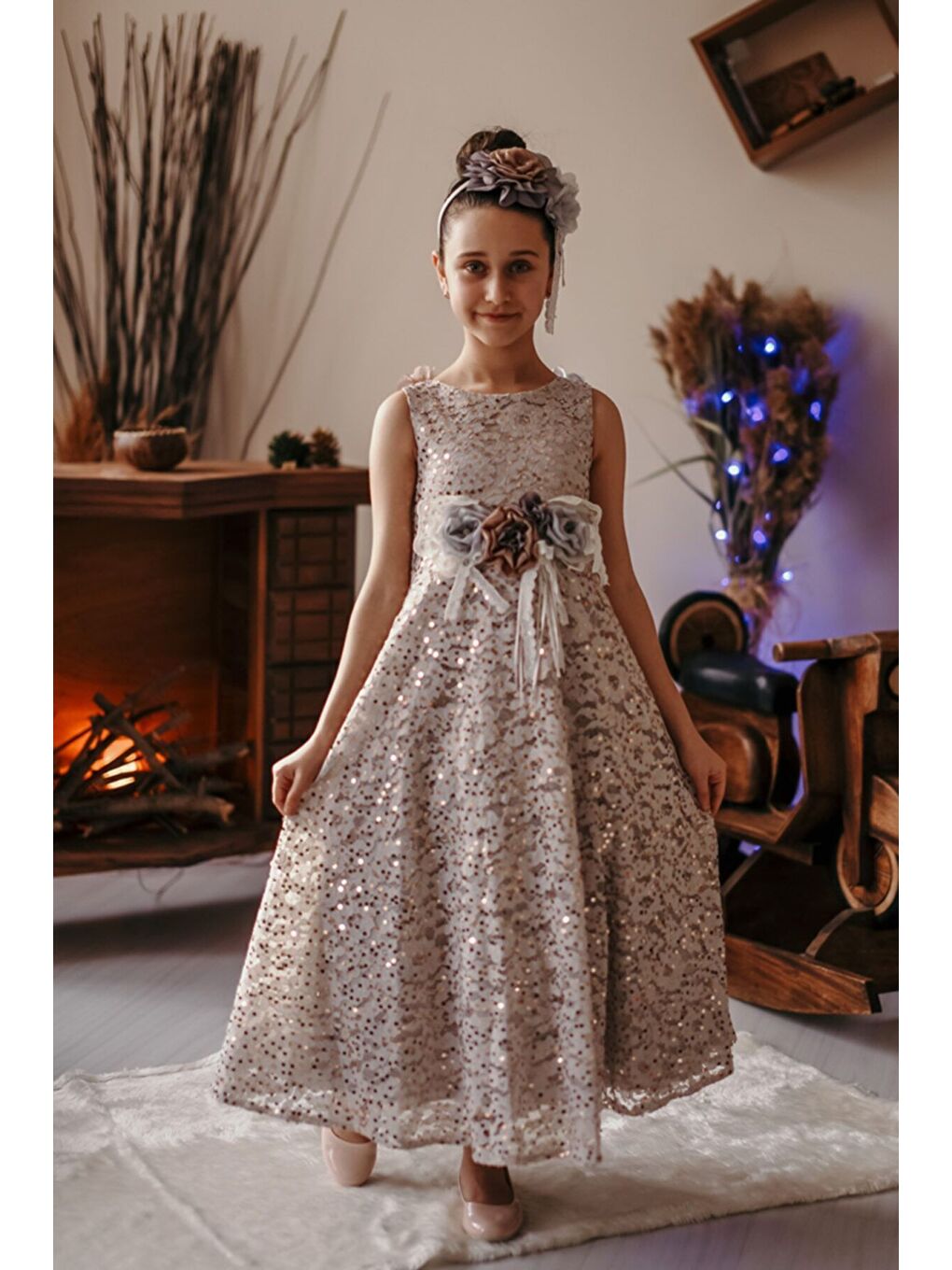 Gri Özel Tasarım Kız Çocuk Elbise, Sırtı Çiçek Detaylı, Taçlı Doğum Günü Elbisesi_M2032-2