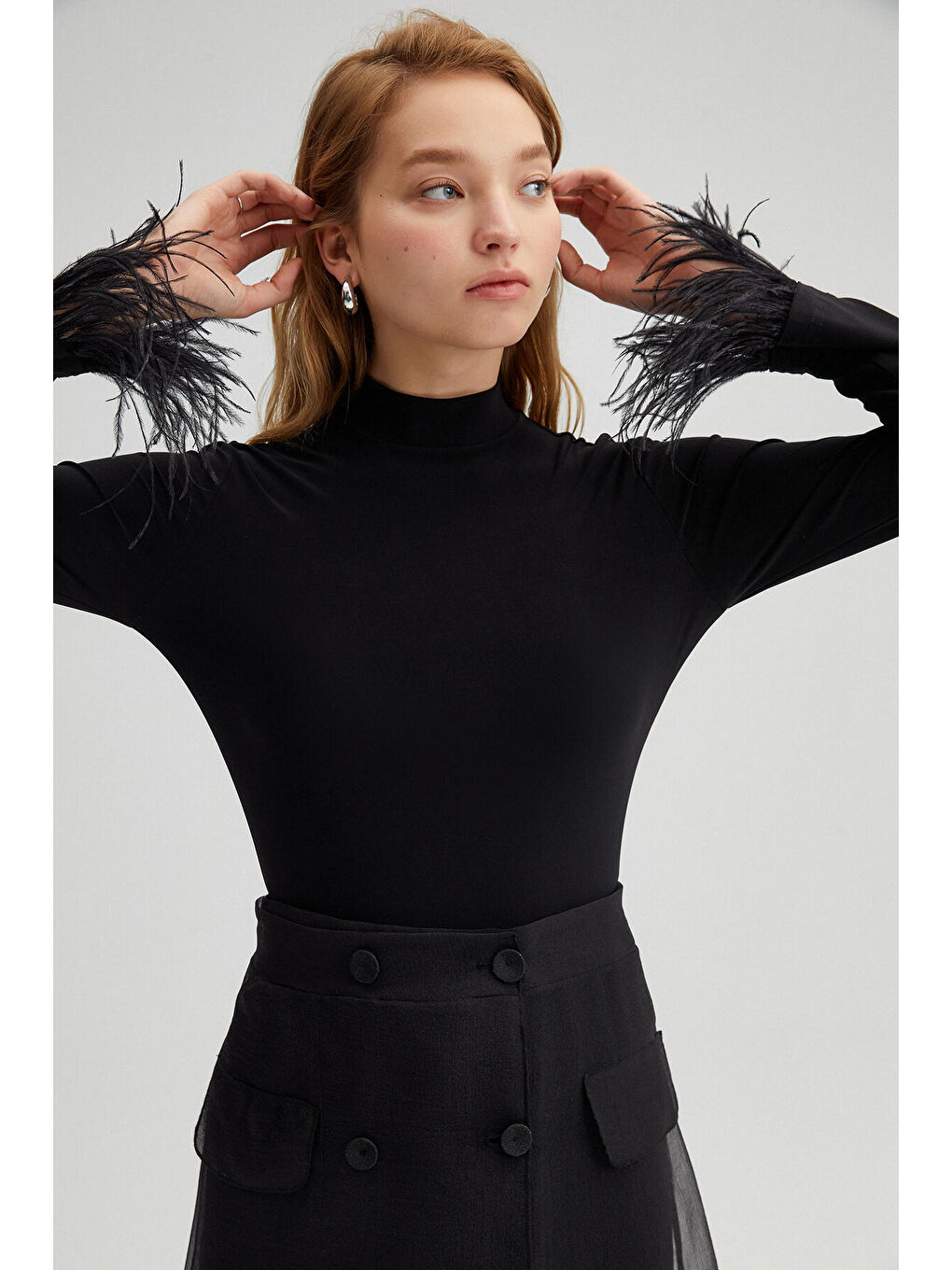 Siyah Otriş Detaylı Body-1