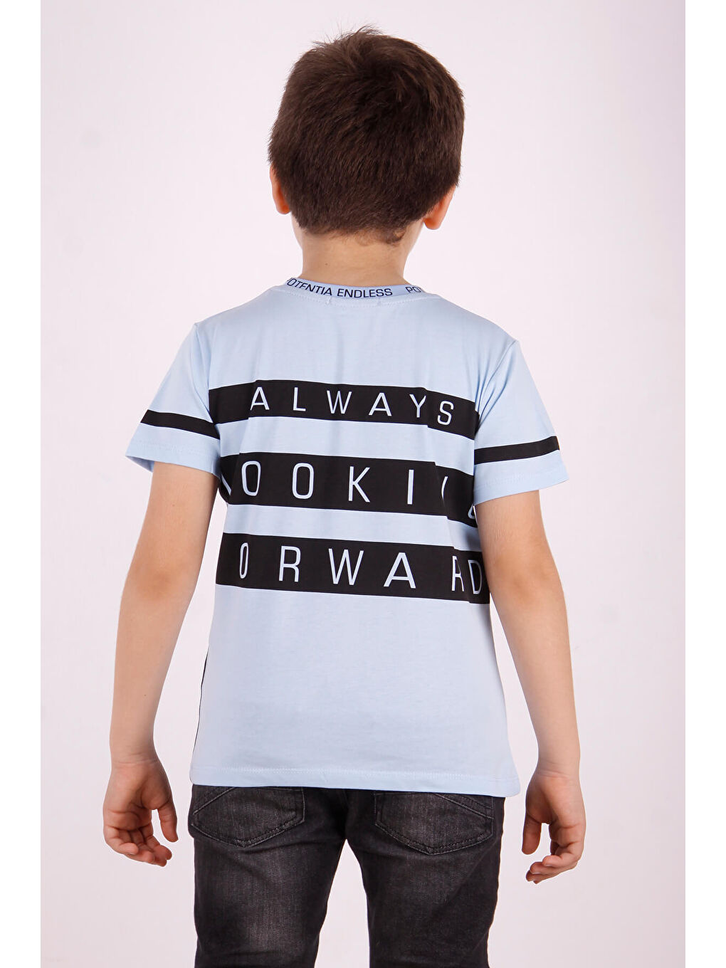 Mavi Erkek Çocuk Yaka ve Arkası Baskı Detaylı Tişört-5