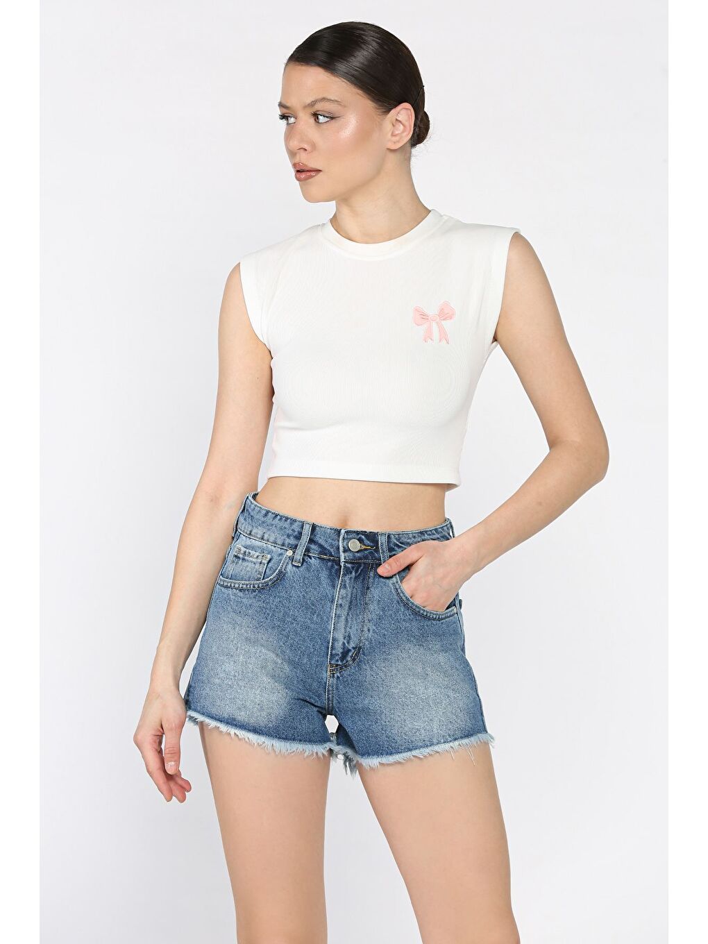 Lacivert Paça Püsküllü Kadın Jean Jean Şort