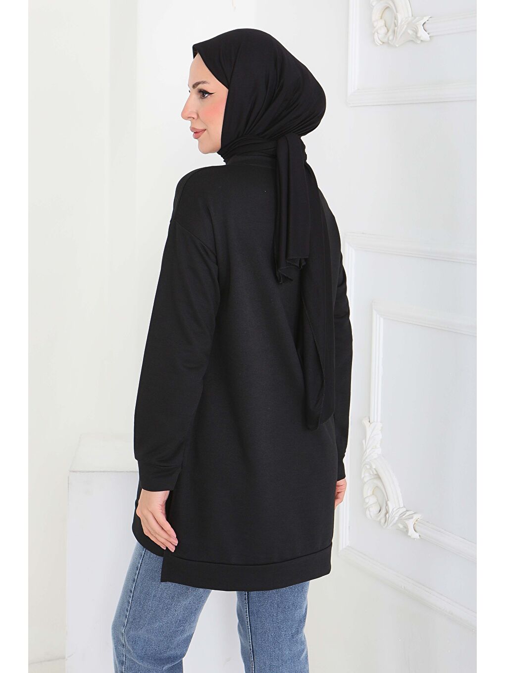 Yanları Yırtmaçlı Baskı Detaylı Modal Tunik Siyah - 27922-SIYAH-1