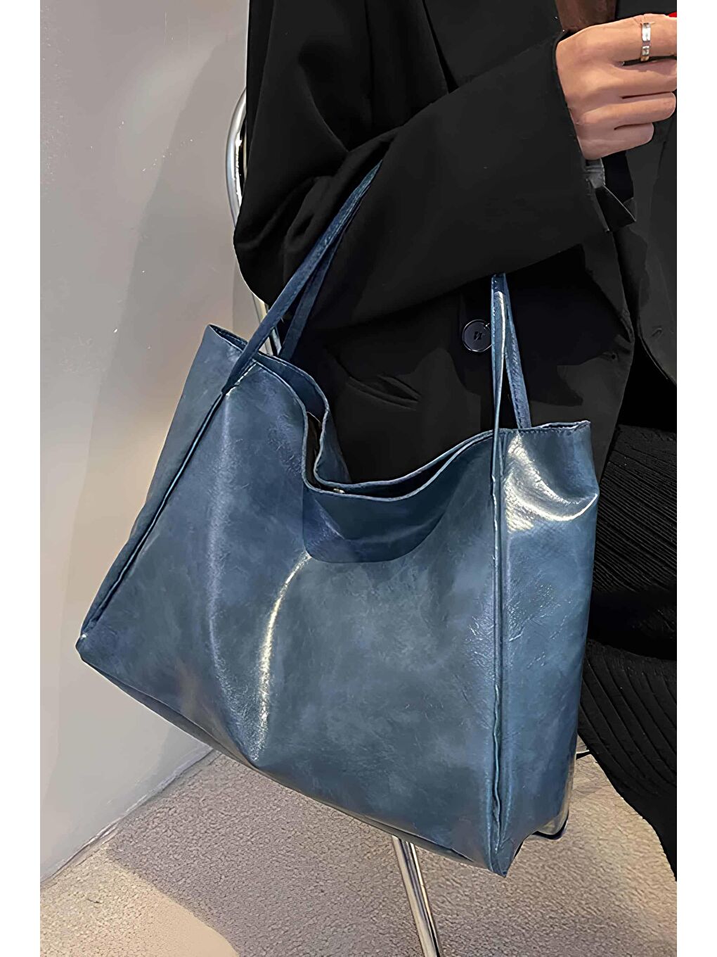 Lacivert Matthew Suni Deri Kadın Omuz Çantası BP-4766O-1