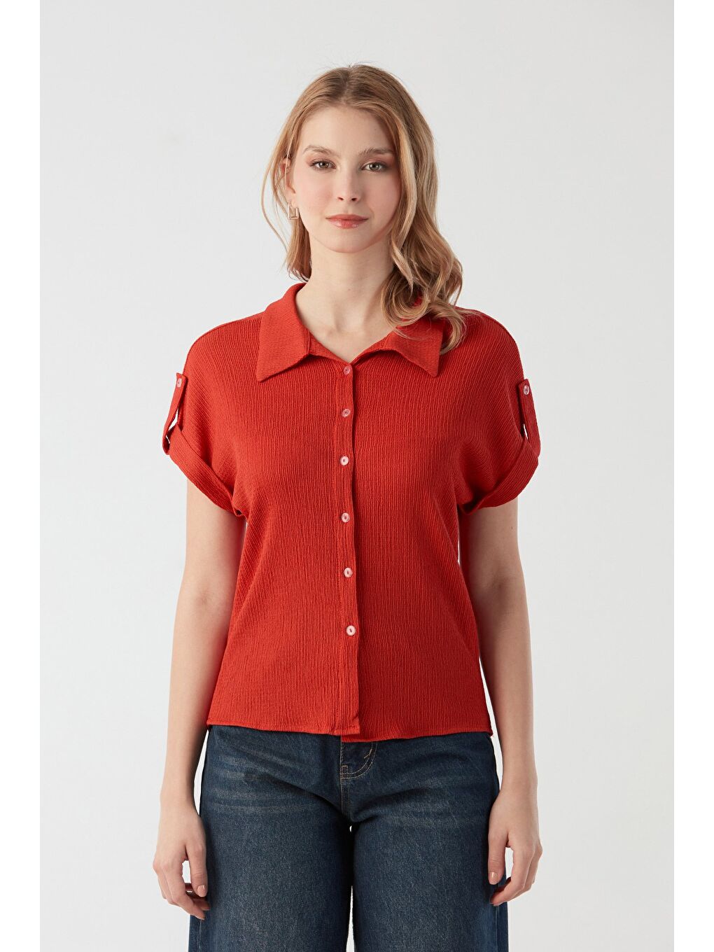 Kırmızı Bürümcük Kumaş Gömlek Yaka Düğmeli Bluz-4