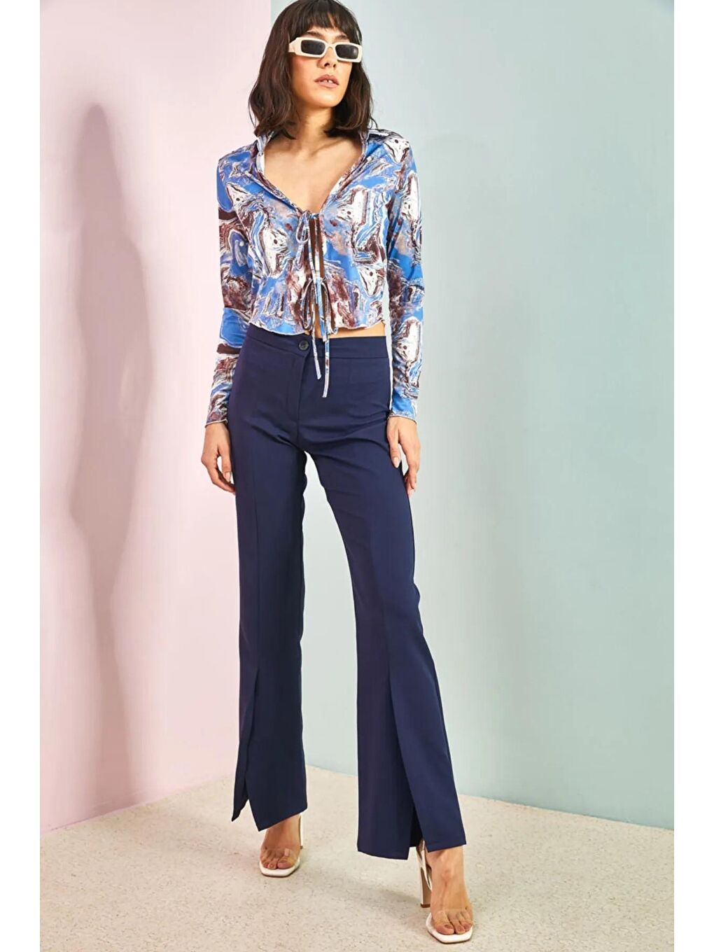 Lacivert Kadın Atlas Kumaş Yırtmaçlı Pantolon-2