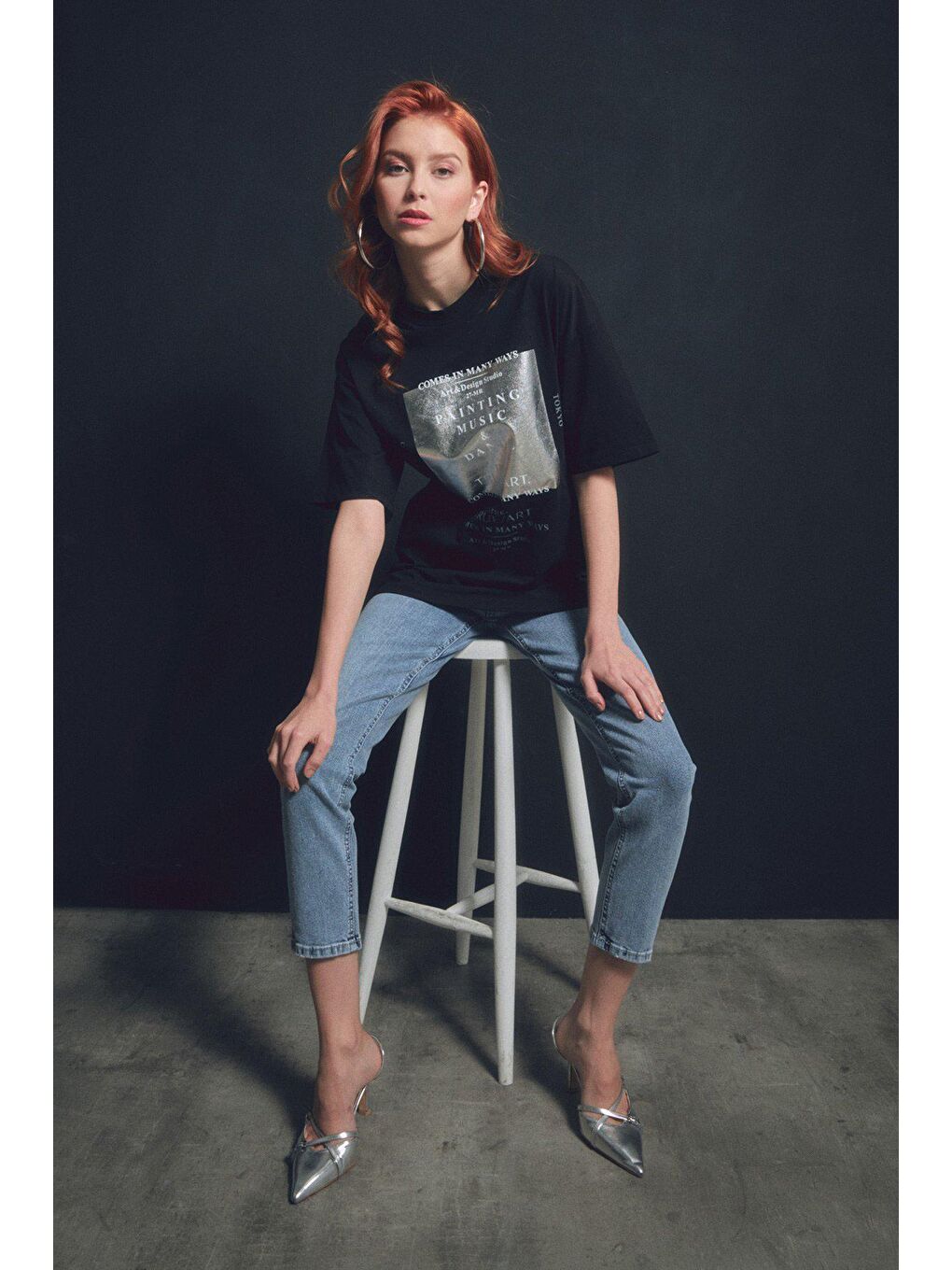 Siyah Baskılı Bisiklet Yaka Oversize Tişört