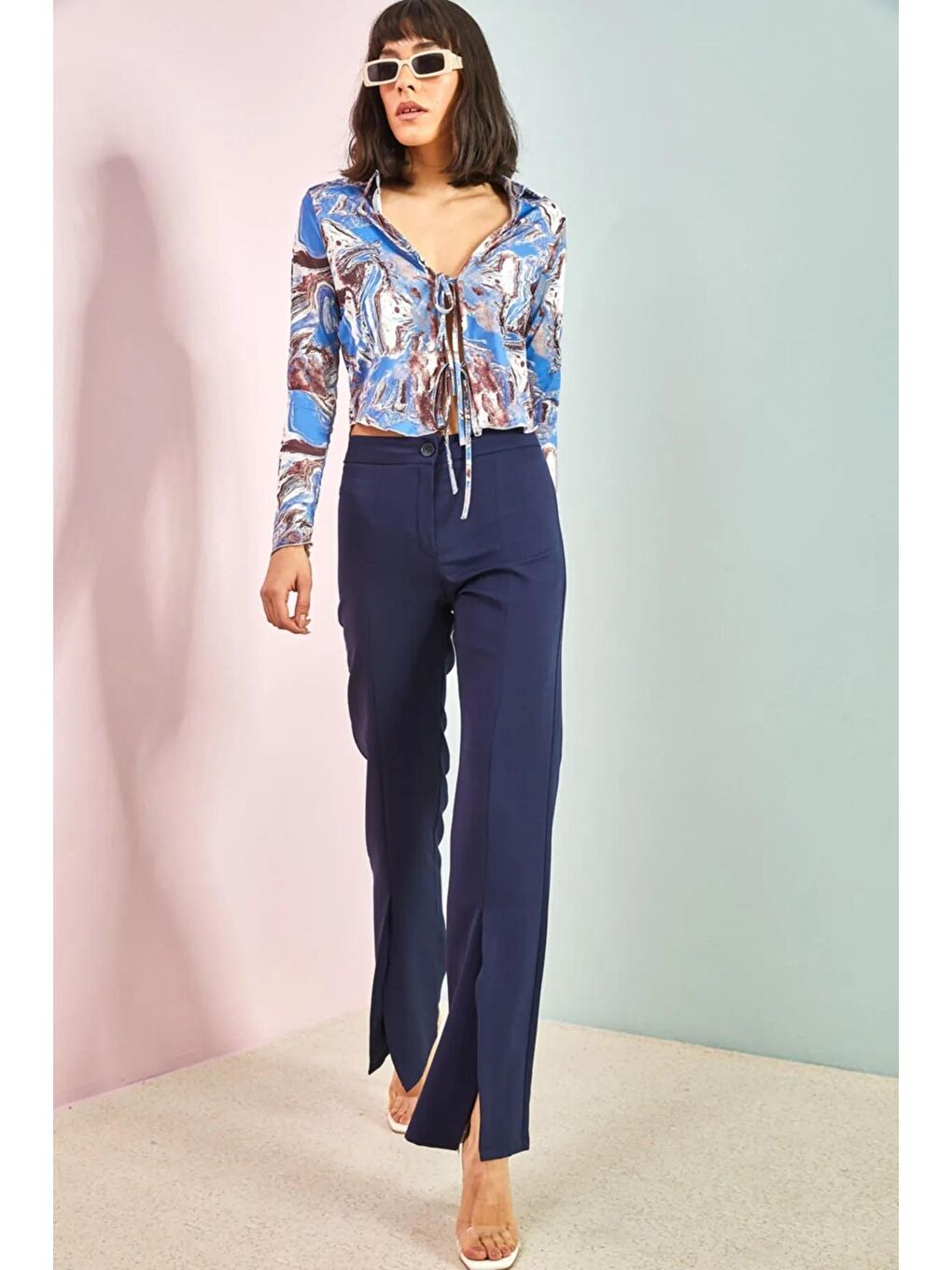 Lacivert Kadın Atlas Kumaş Yırtmaçlı Pantolon-3