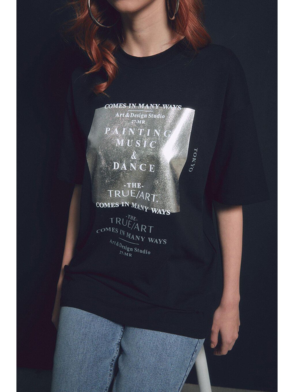 Siyah Baskılı Bisiklet Yaka Oversize Tişört-3